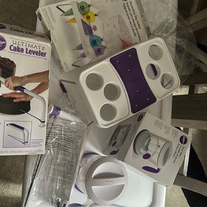 Wilton cake supplies.  Sifter. Pope bag holder and cake leveler. used.(Once)